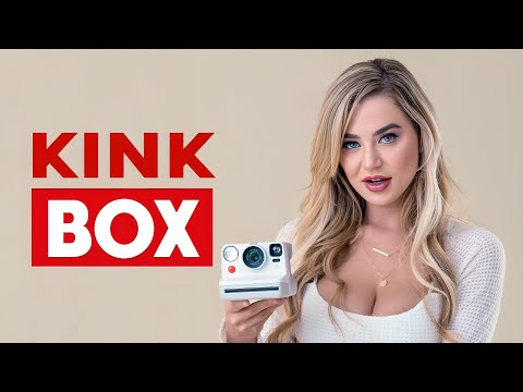 Blake Blossom’s Kink Box unboxing